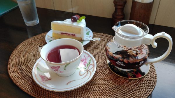 【千葉県柏市】絶景の中、健康的なランチと絶品デザートを楽しめる！千葉県「手賀カフェ」
