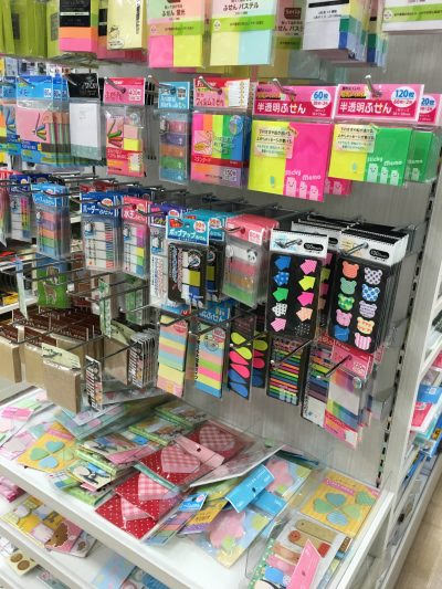 ノートにも本にも使える！100均セリアの付箋（ふせん）のまとめ